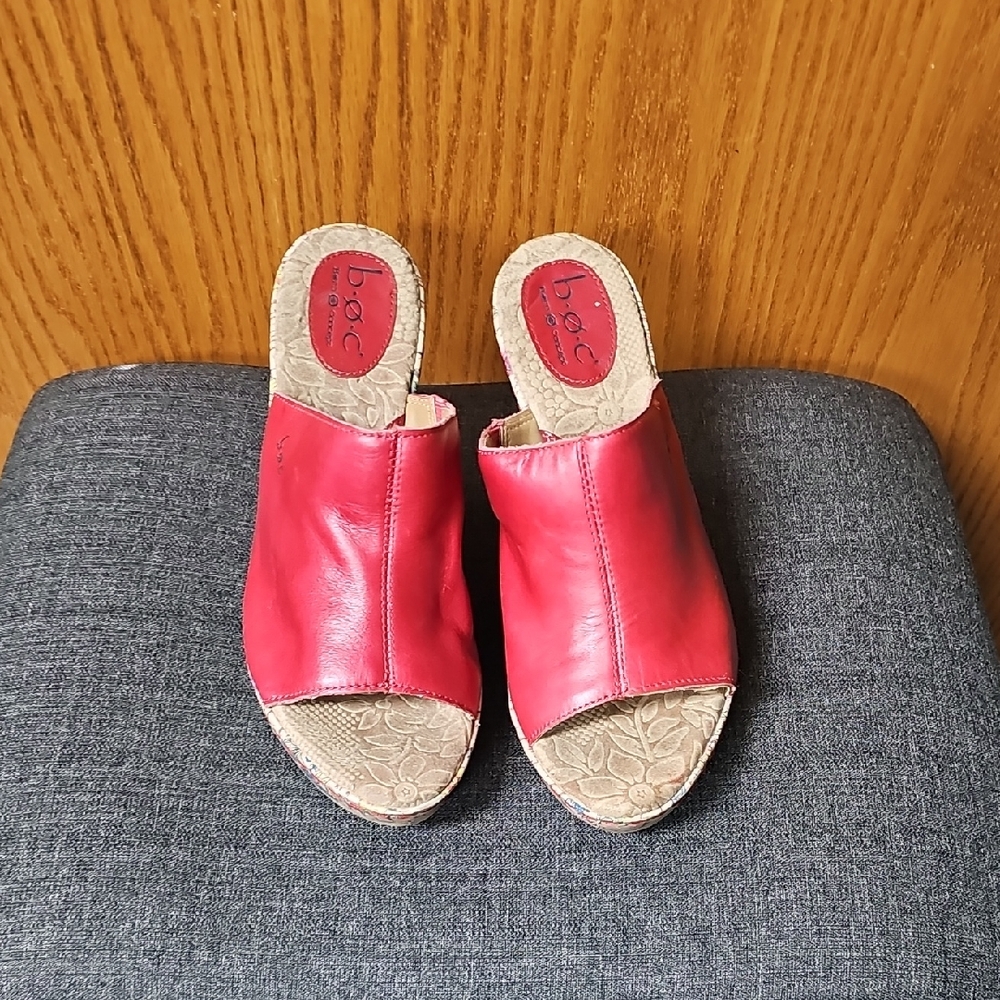 b.o.c. Vibrant Red Women's Mules